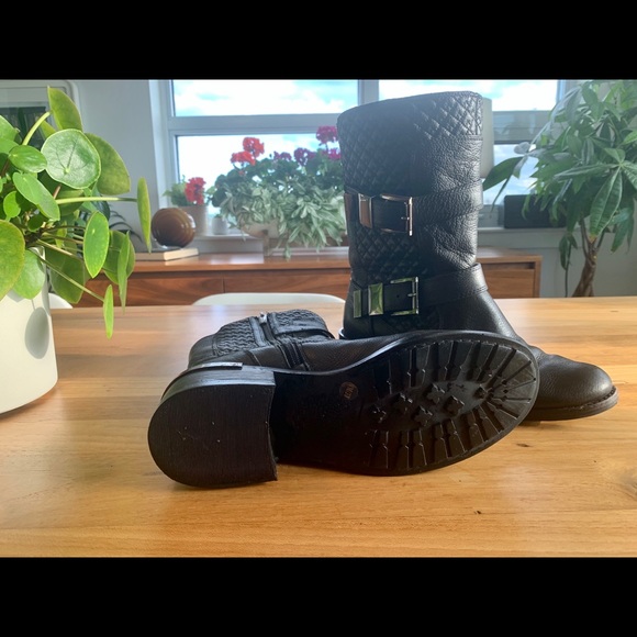 SOLD. * Vince Camuto Welton Biker boot sz 8 - Picture 4 of 10